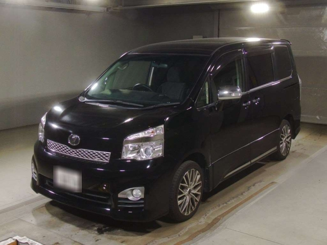 TOYOTA VOXY 2012