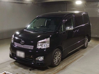 TOYOTA VOXY 2012