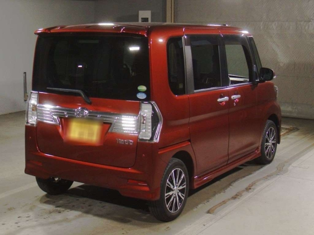 DAIHATSU TANTO 2018