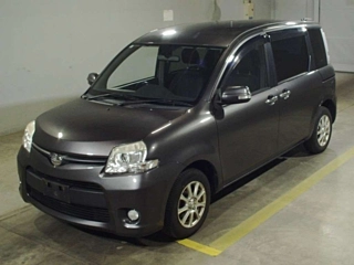 TOYOTA SIENTA 2011