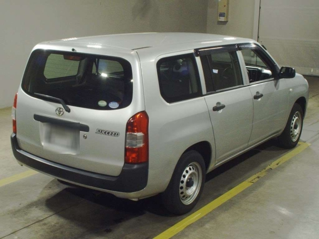 TOYOTA SUCCEED 2015