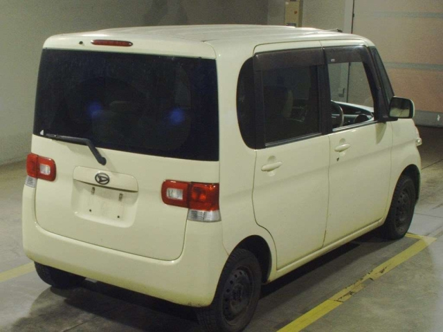 DAIHATSU TANTO 2008