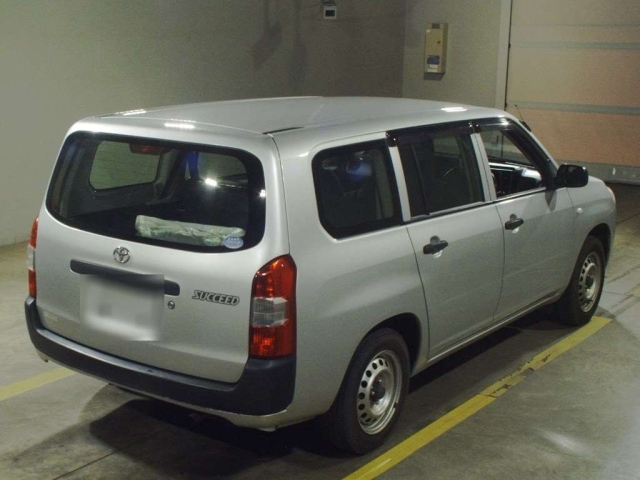 TOYOTA SUCCEED 2015