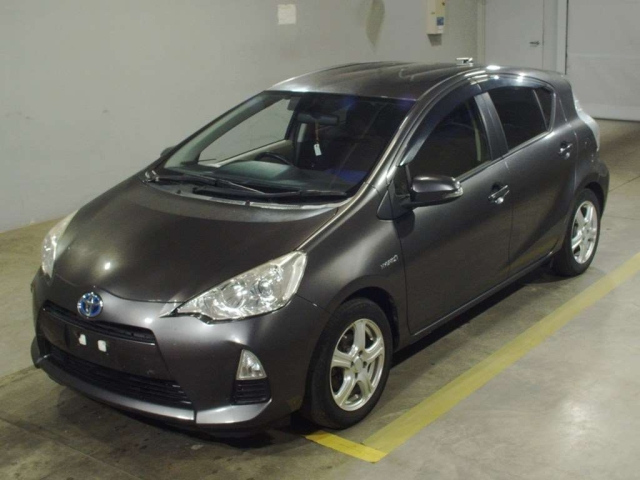 TOYOTA AQUA 2014