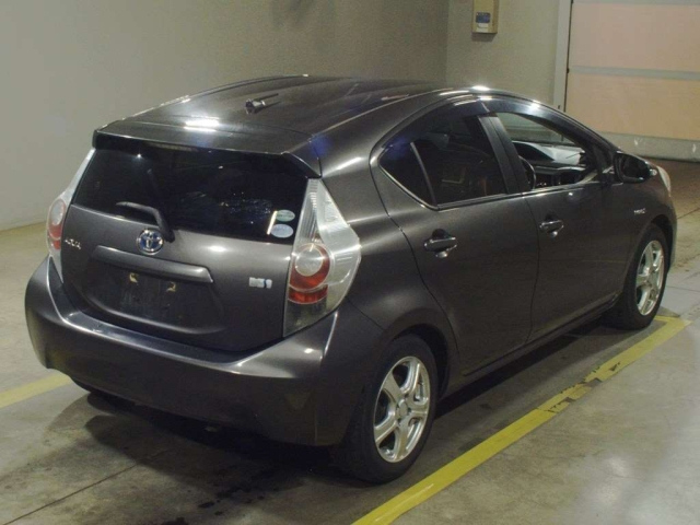 TOYOTA AQUA 2014
