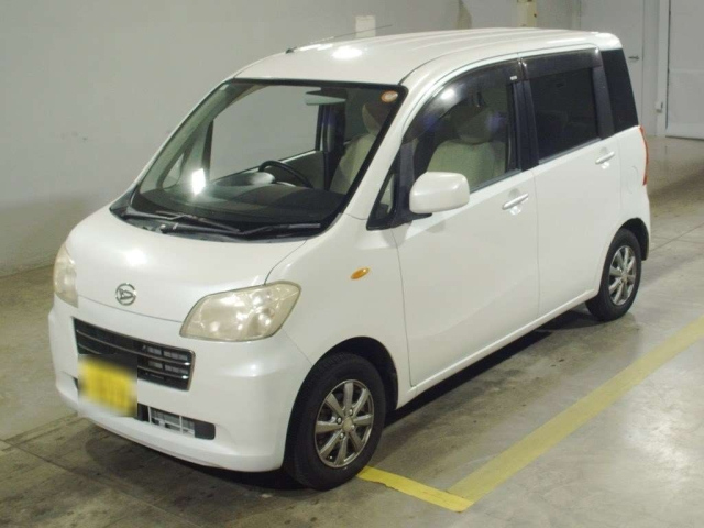 DAIHATSU TANTO EXE 2010