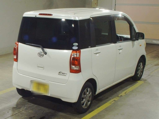 DAIHATSU TANTO EXE 2010