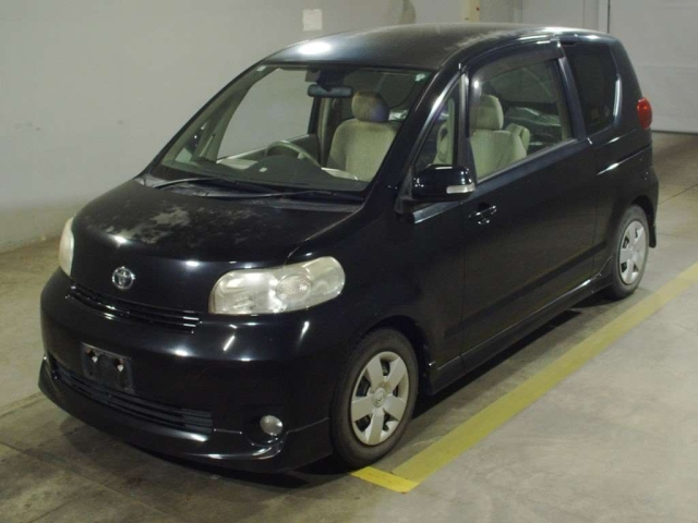 TOYOTA PORTE 2009