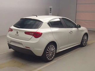 Заказать ALFAROMEO GIULIETTA