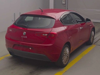 Заказать ALFAROMEO GIULIETTA