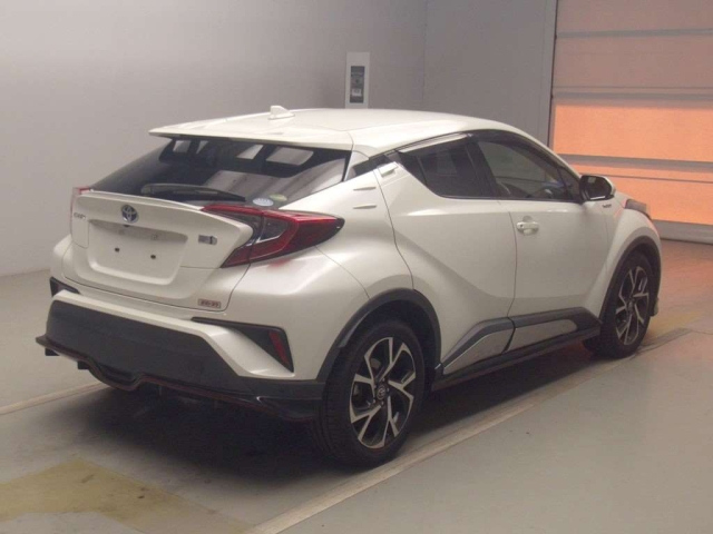 TOYOTA C-HR 2019