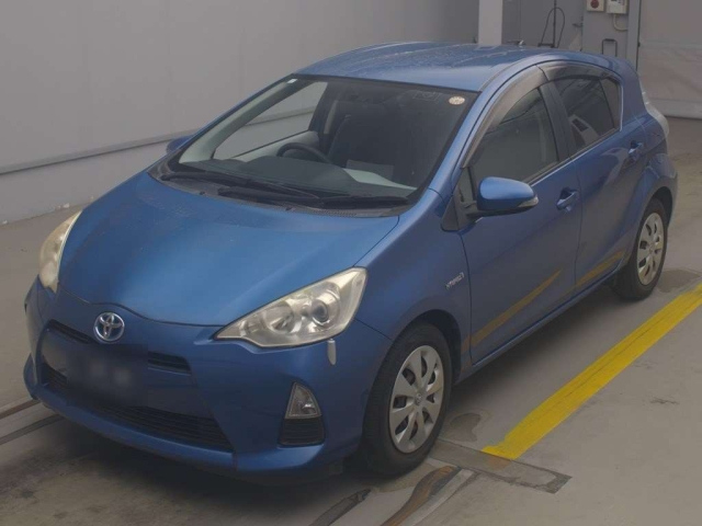 TOYOTA AQUA 2012