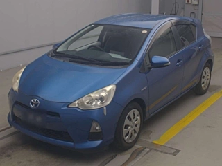 TOYOTA AQUA 2012