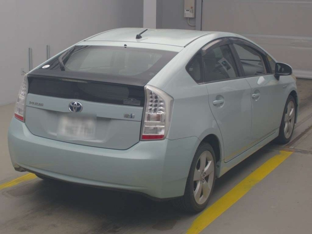 TOYOTA PRIUS 2011