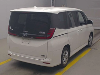 TOYOTA NOAH 2022