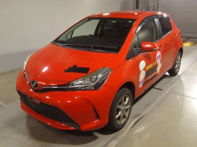TOYOTA VITZ 2014