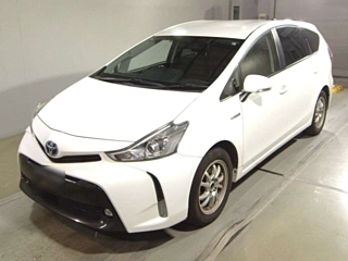 TOYOTA PRIUS ALPHA 2015