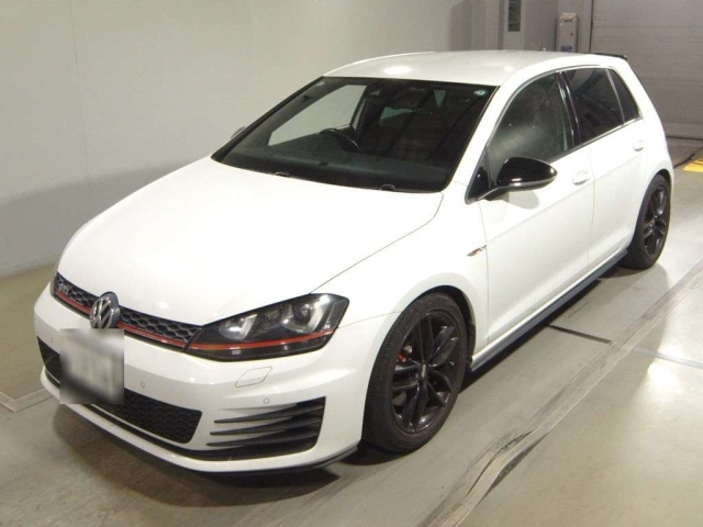 VOLKSWAGEN GOLF 2015