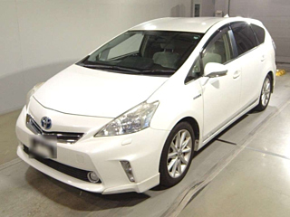 TOYOTA PRIUS ALPHA 2012
