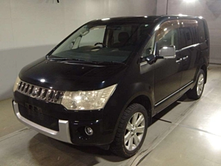 MITSUBISHI DELICA D5 2009