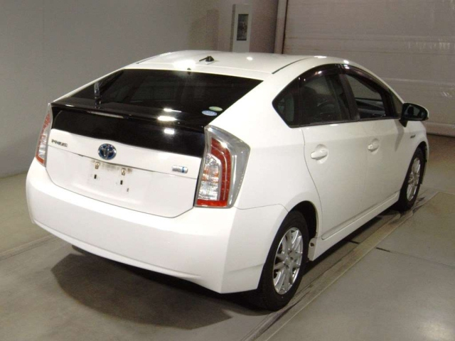 TOYOTA PRIUS 2013