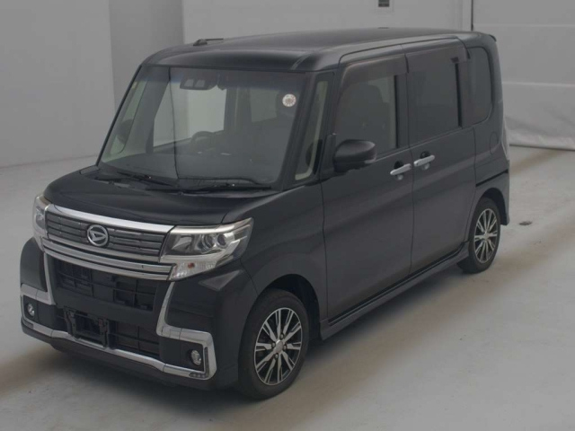 DAIHATSU TANTO 2018