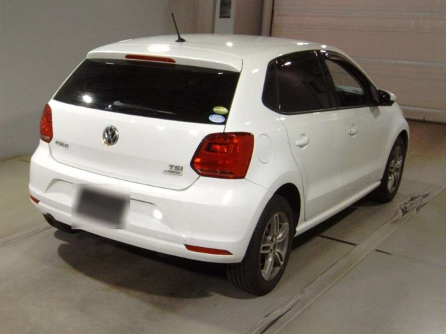 VOLKSWAGEN POLO 2014