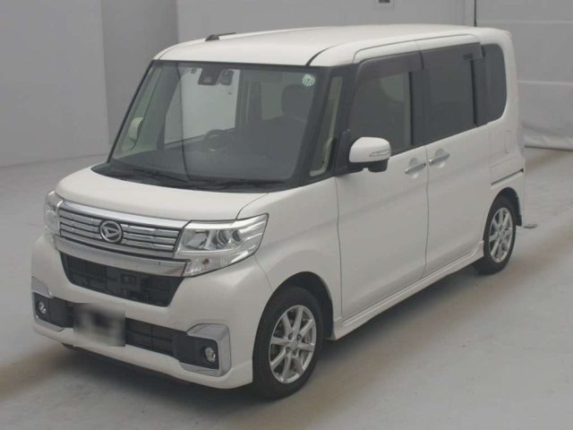 DAIHATSU TANTO 2016