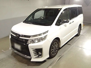 TOYOTA VOXY 2016
