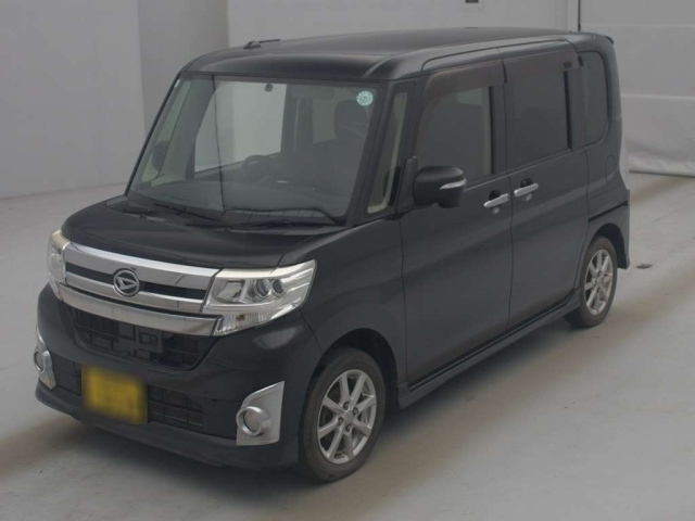 DAIHATSU TANTO 2015