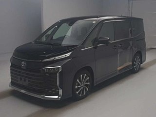 TOYOTA VOXY 2025