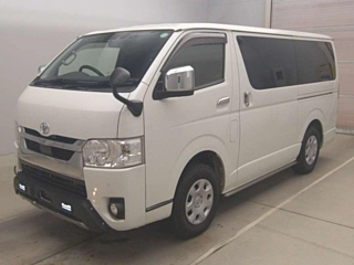 TOYOTA HIACE VAN 2020