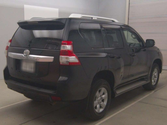 TOYOTA LAND CRUISER PRADO 2016