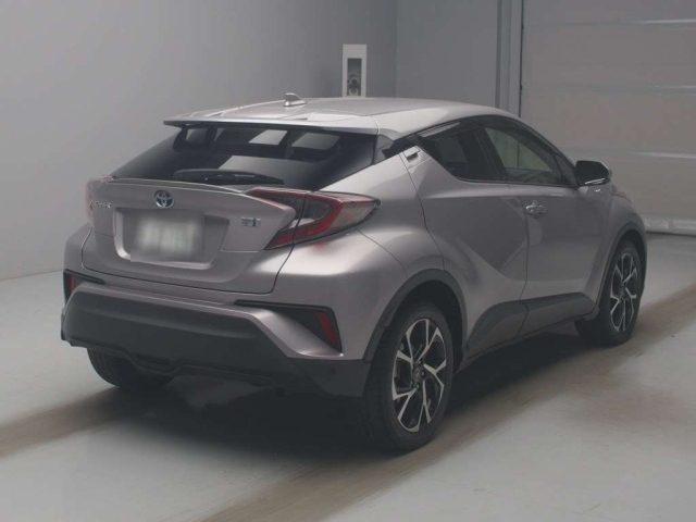 TOYOTA C-HR 2017