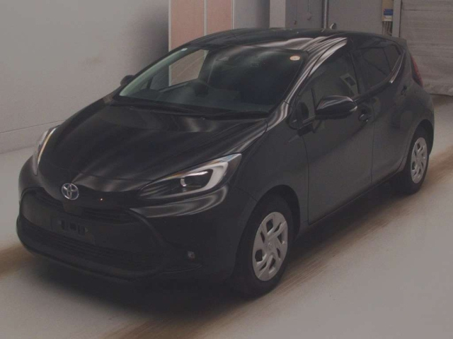 TOYOTA AQUA 2022