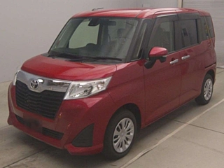 TOYOTA ROOMY 2018