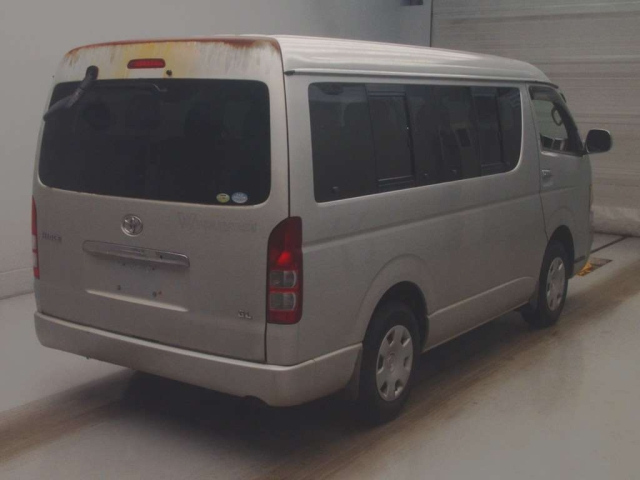 TOYOTA HIACE 2008