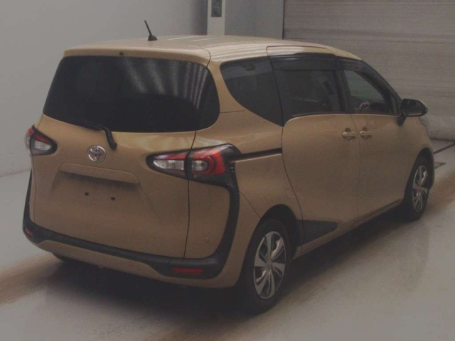 TOYOTA SIENTA 2021