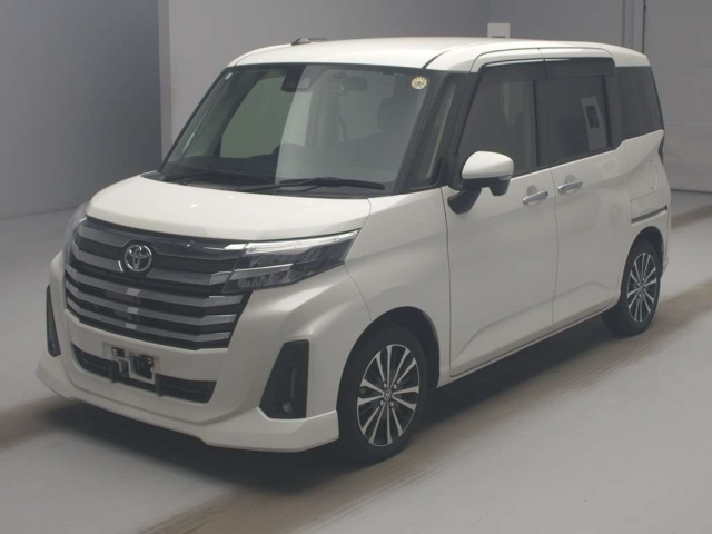 TOYOTA ROOMY 2021