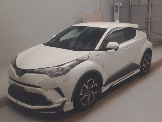 TOYOTA C-HR 2017