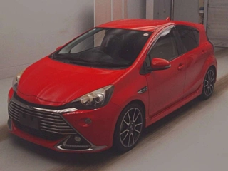 TOYOTA AQUA 2015