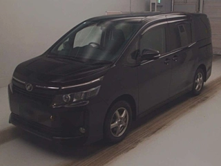 TOYOTA VOXY 2014
