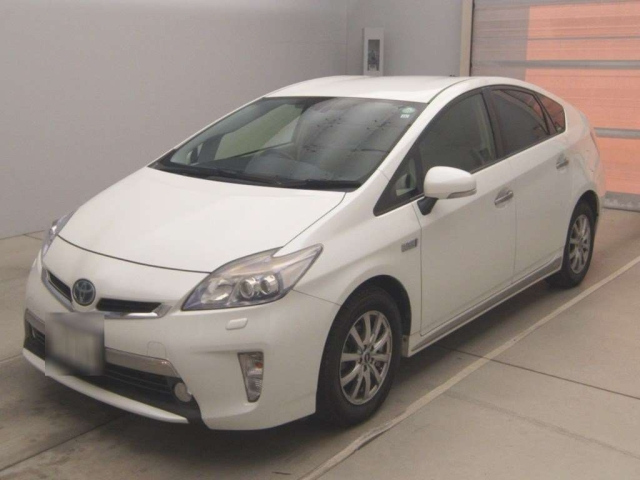 TOYOTA PRIUS PHV 2013