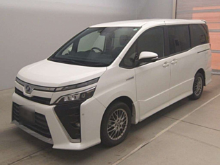 TOYOTA VOXY 2017