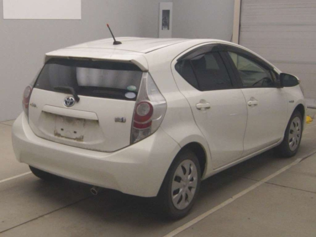 TOYOTA AQUA 2014
