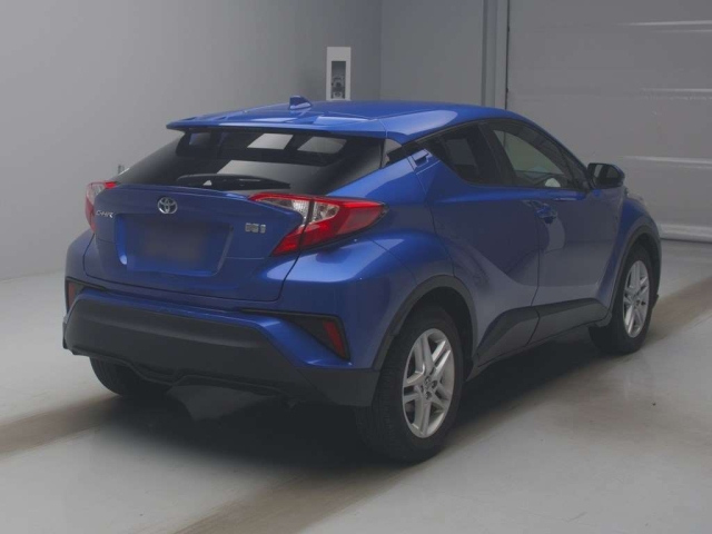 TOYOTA C-HR 2021