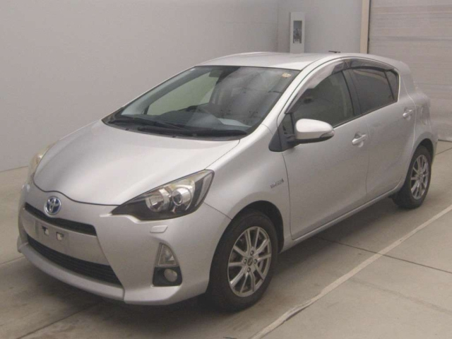 TOYOTA AQUA 2014