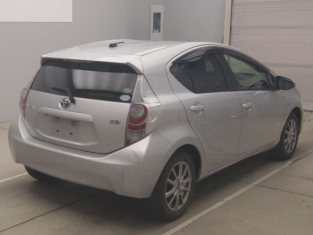 TOYOTA AQUA 2014
