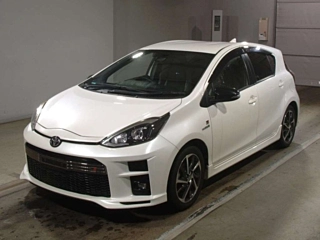 TOYOTA AQUA 2018