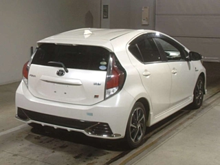 TOYOTA AQUA 2018